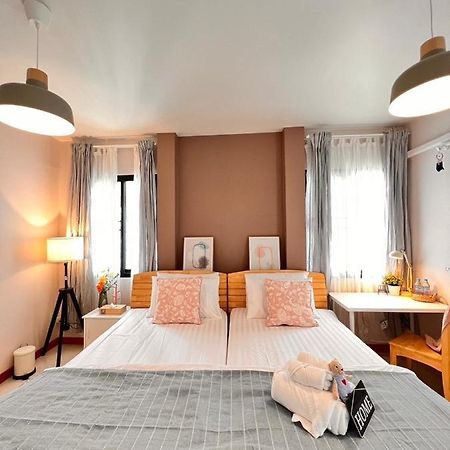 Por Poshtel Kanchanaburi City Exterior photo