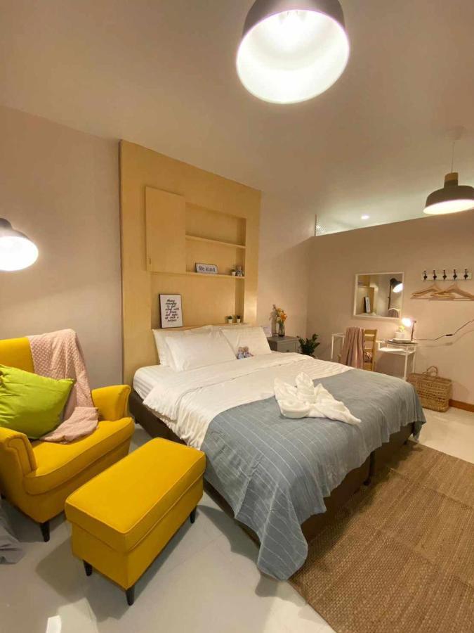 Por Poshtel Kanchanaburi City Exterior photo