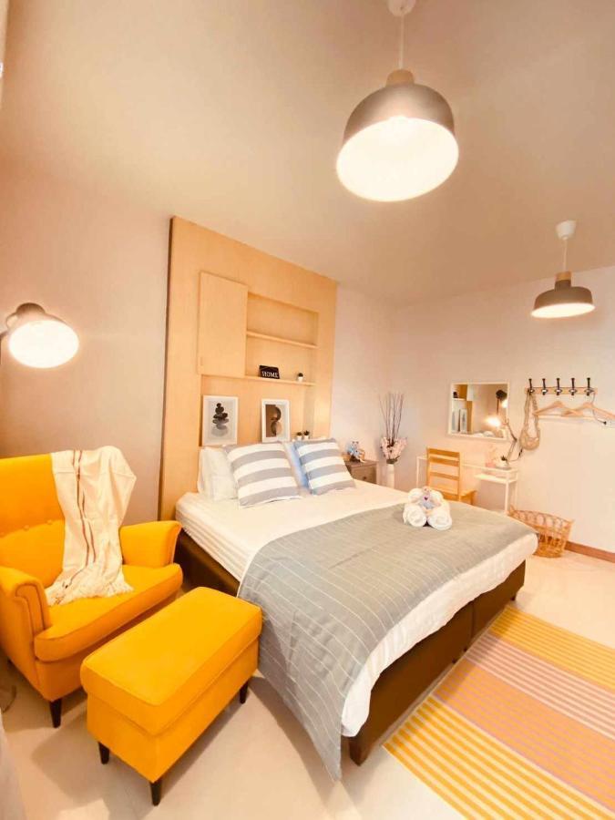 Por Poshtel Kanchanaburi City Exterior photo