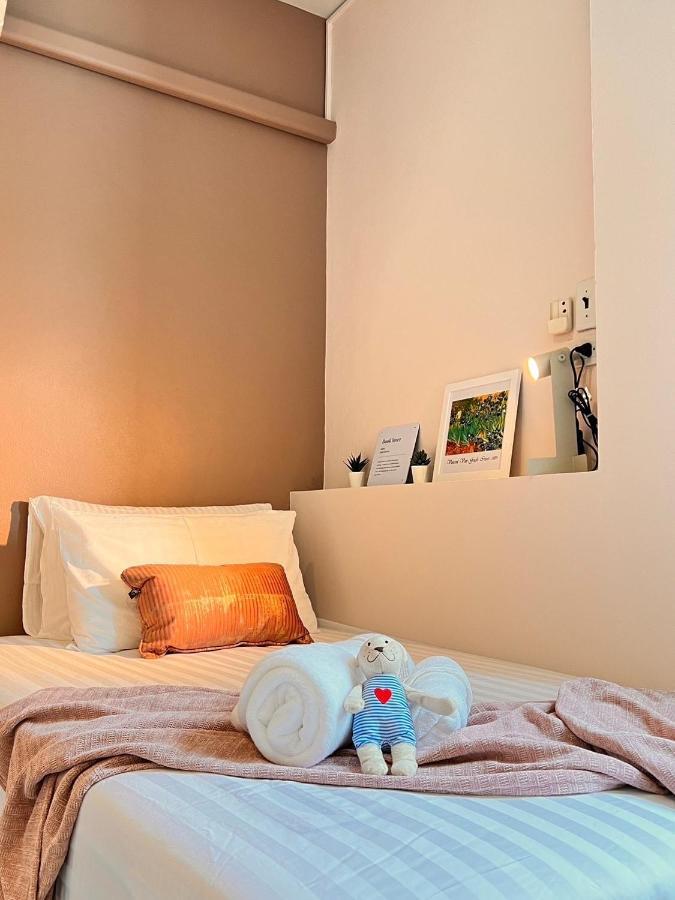 Por Poshtel Kanchanaburi City Exterior photo