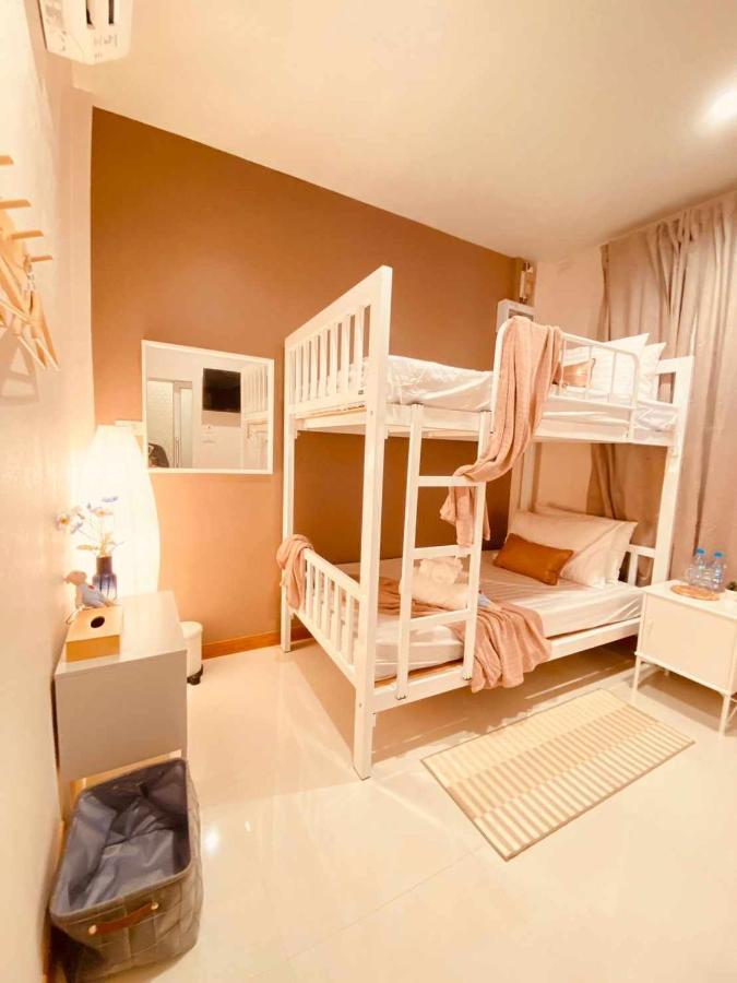 Por Poshtel Kanchanaburi City Exterior photo