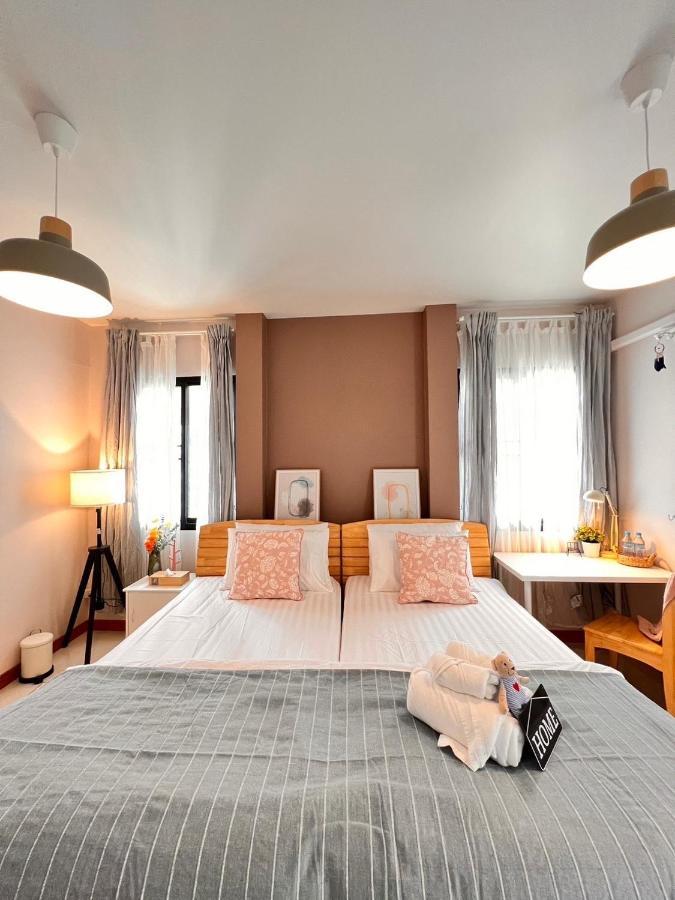 Por Poshtel Kanchanaburi City Exterior photo