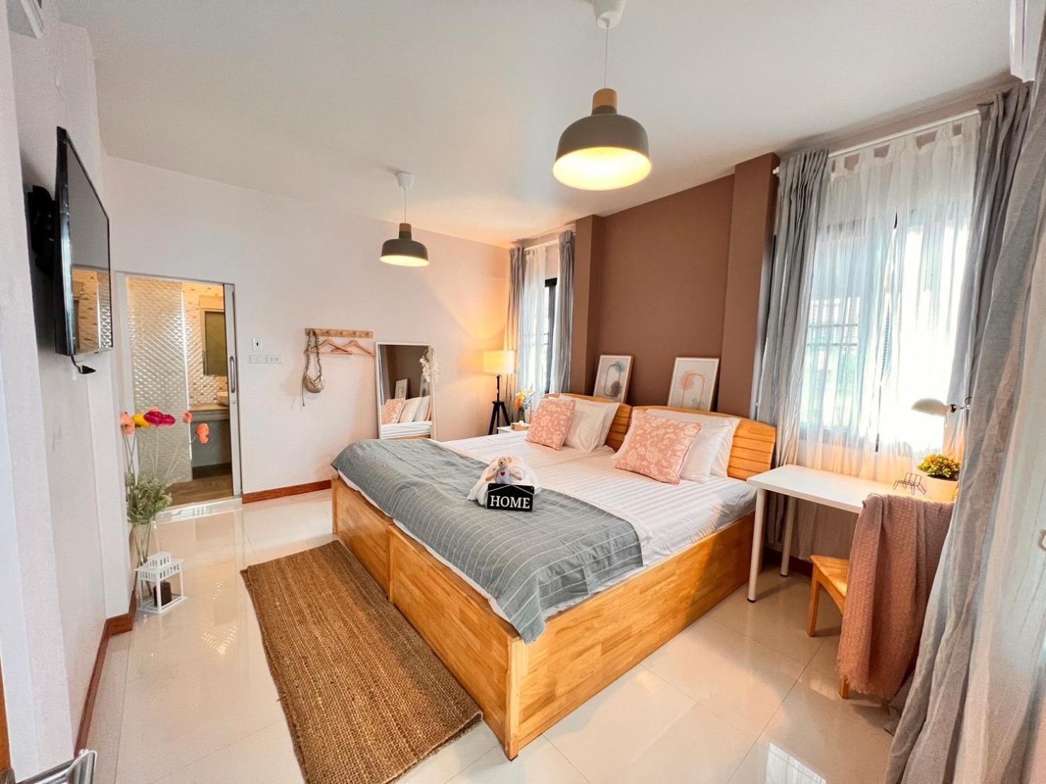 Por Poshtel Kanchanaburi City Exterior photo